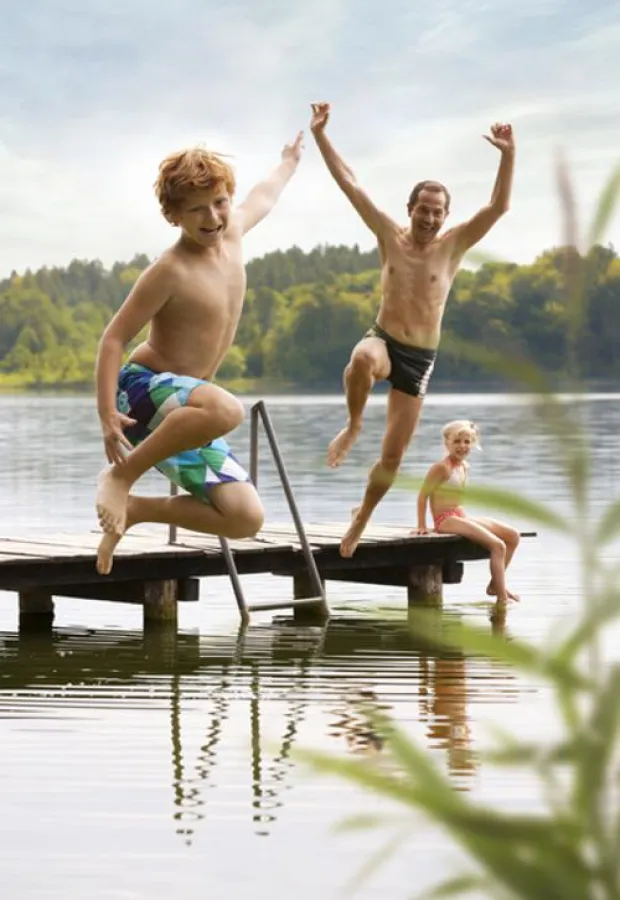Urlaub am Badesee ist ein Spaß für die ganze Familie