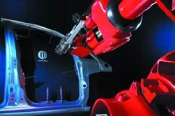 Bild: Comau nutzt Wind River VxWorks für neueste Generation der Roboter-Steuerung