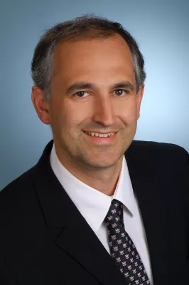 Tutoren im MBA-Fernstudium an der Open University Business School sorgen für den Praxisbezug Bild: Tutoren im MBA-Fernstudium an der Open University Business School sorgen für den Praxisbezug