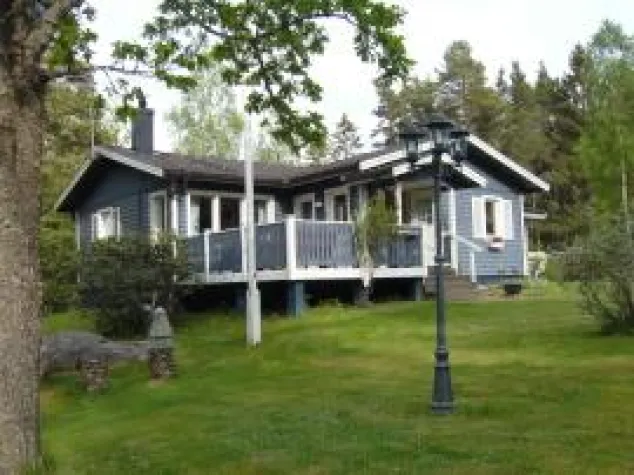 Bild: Institut50plus – Im Focus - »Svevilla Ferienhäuser in Schweden«