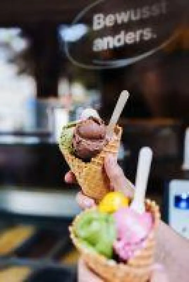 iceDate bietet inzwischen knapp 40 verschiedene, vegane Eissorten an. (Copyright iceDate)