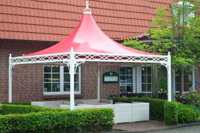 Bild: Elegante Pavillons für die Außengastronomie