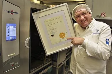 Bild: FSGG zum fünften Mal hintereinander mit Hygiene-Bestnoten: Lachender Smiley steht für einwandfreie Sauberkeit