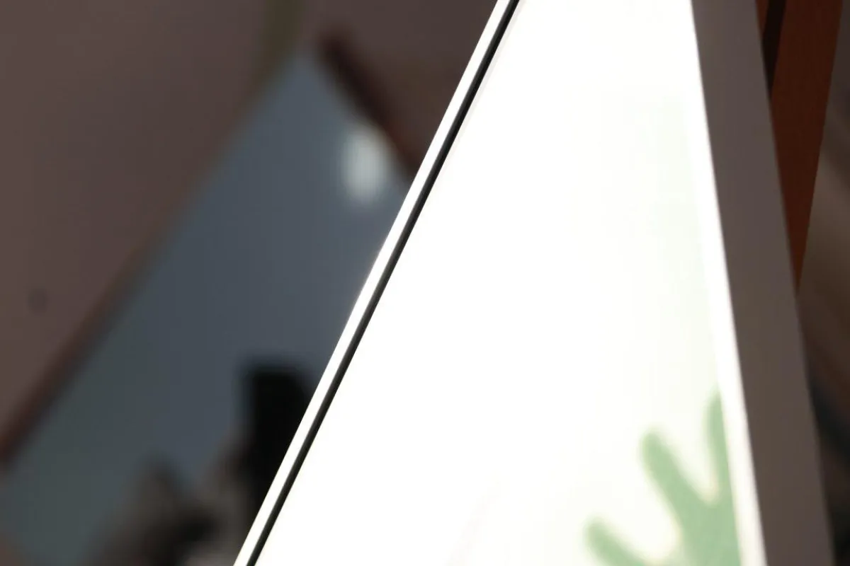 Dreieckiger Bilderrahmen; Foto by Dirk Rabis entertainment