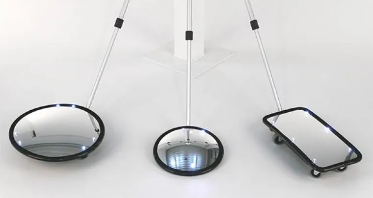 Bild: Inspektionsspiegel mit effektiver Beleuchtung durch integrierte LEDs