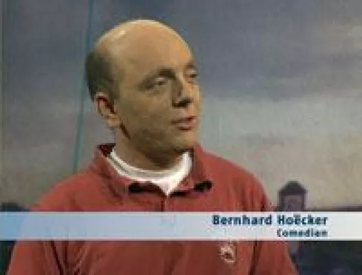 Bild: Bernhard Hoëcker im Gespräch mit Bruder Paulus, 01.07.2007, 8.30 Uhr, N24 Ethik
