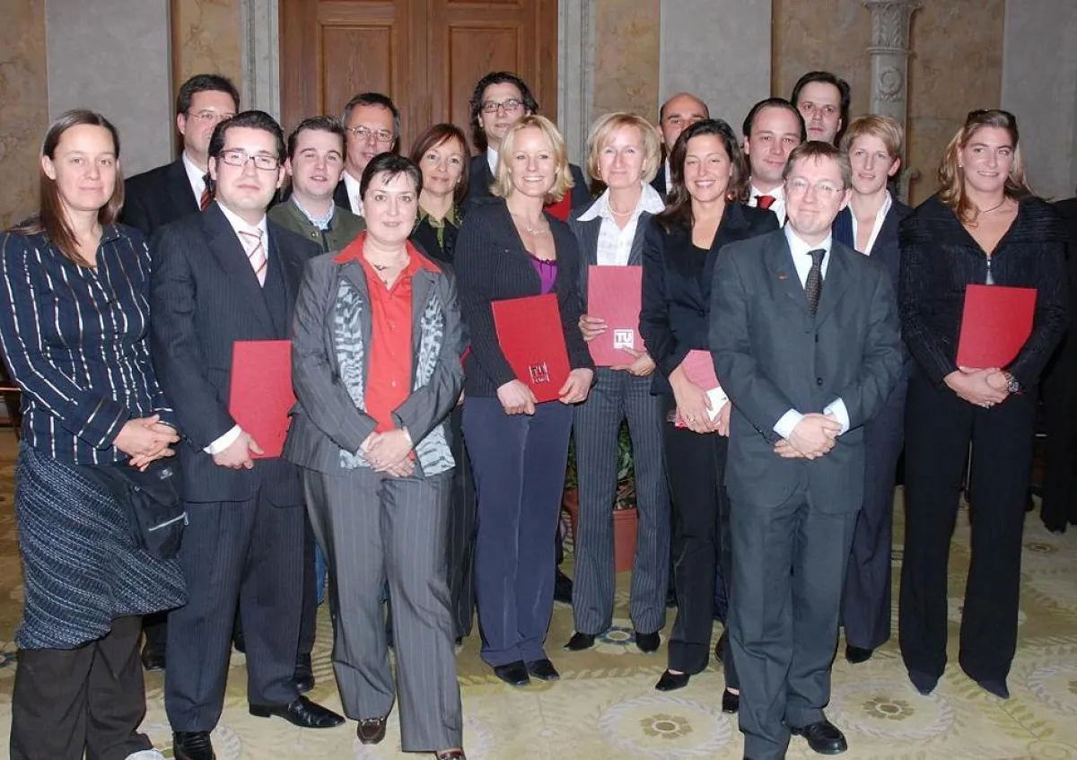 Die AbsolventInnen des Universitätslehrgangs