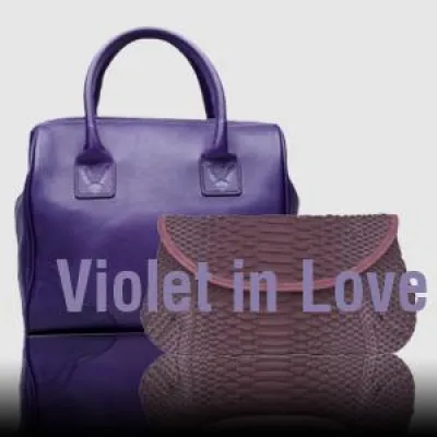 Bild: Die Luxusbabe Boutique präsentiert Taschen und Accessoires in der Trendfarbe Violet