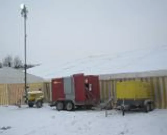 Bild: Schwimmerball trotz Kälte nicht ins Wasser gefallen