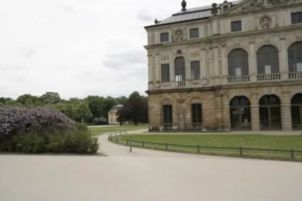 Bild: Gartenkunst in XXL: tegra liefert Wegedecken für Dresdens Großen Garten