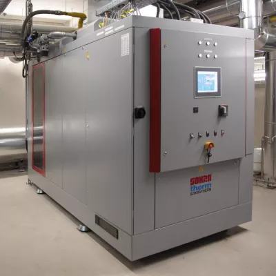 Bild: SOKRATHERM präsentiert erstmals auf der E-world 2019 das neu entwickelte Blockheizkraftwerk GG 260