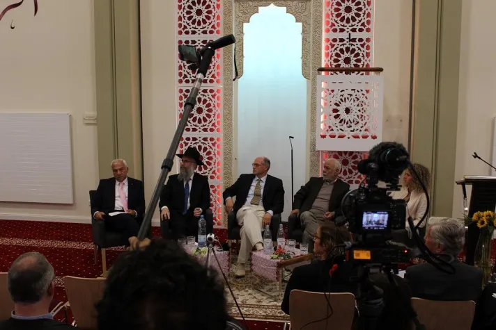 Bild: Friedens-Trialog in der Synagoge Hamburg