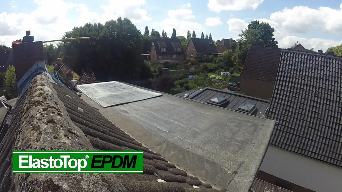 Sanierung einer Bitumen Gaube mit ELastoTop EPDM