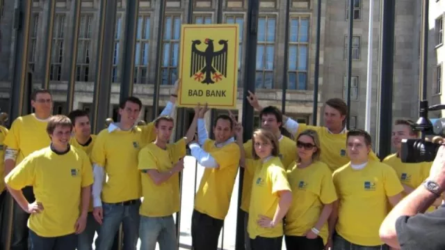Bild: JuLis Berlin - Finanzministerium ist Deutschlands schlimmste "Bad Bank"