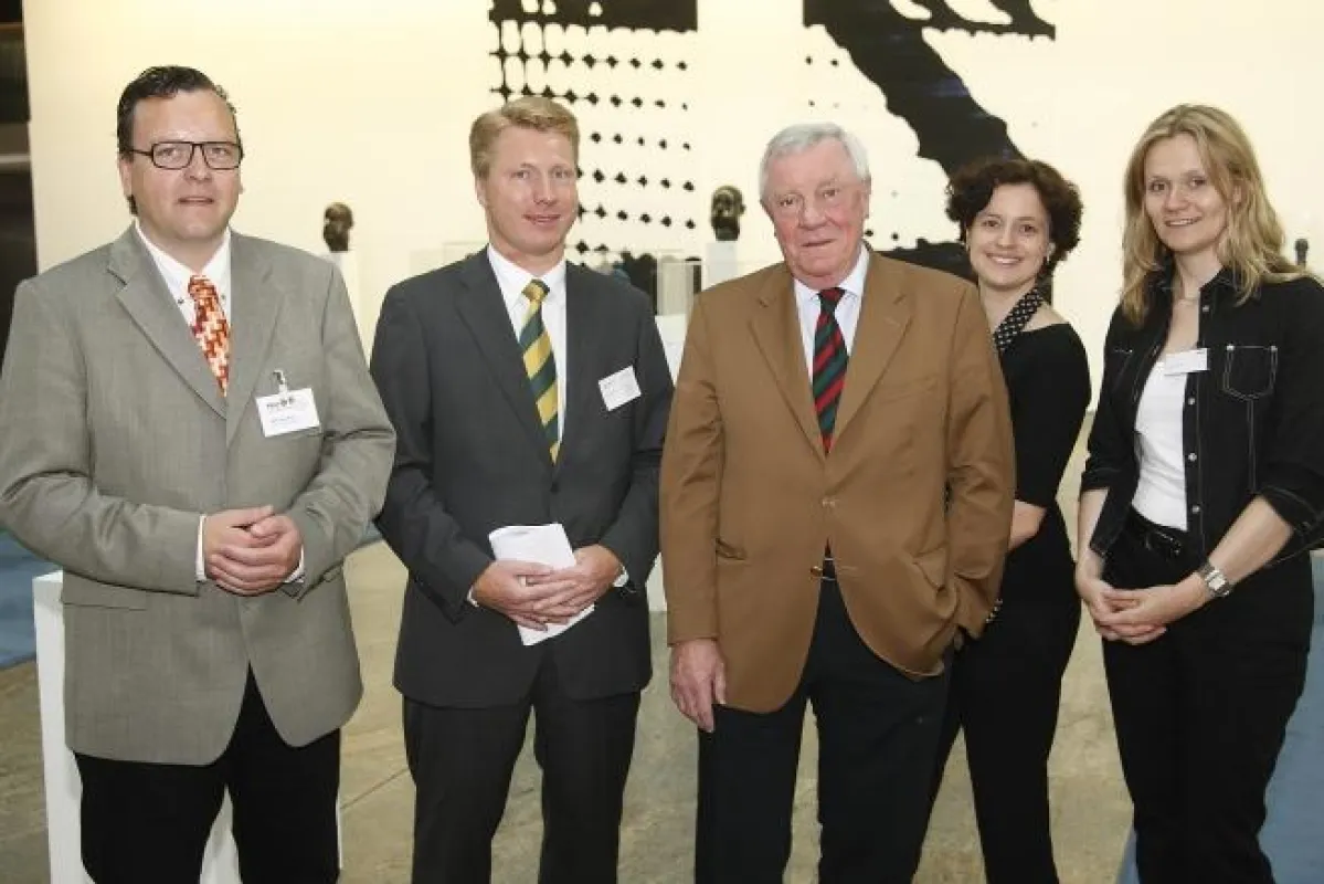 3 v.l. M. Swoboda (IHK-Bonn) Referent beim letzten Frühstückstalk, Vorstandsmitglieder v.l. E. Roggentin, M. Mingers, G. Stoye-Mingers, Y. Klinge FOTO: Ulrich Dohle