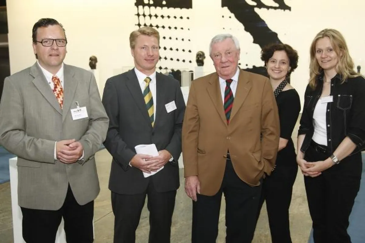 3 v.l. M. Swoboda (IHK-Bonn) Referent beim letzten Frühstückstalk, Vorstandsmitglieder v.l. E. Roggentin, M. Mingers, G. Stoye-Mingers, Y. Klinge FOTO: Ulrich Dohle