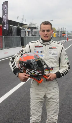 Podium für Dylan Derdaele in Zolder (B) und Vorbereitung zum Rennen in Silverstone (GB) Bild: Podium für Dylan Derdaele in Zolder (B) und Vorbereitung zum Rennen in Silverstone (GB)