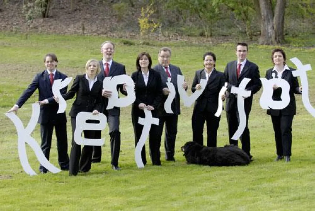 50 Jahre Kreativität – Das Institutsteam feiert