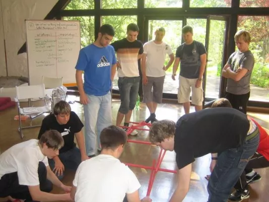 Bild: „Azubi-Werkstatt“ von Quest-Team macht junge Auszubildende fit für die Zukunft