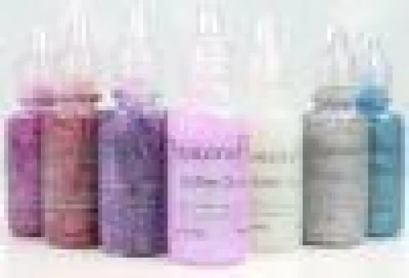 Bild: Neuer Bastelffekt. Glitzer Glue Kleber für Grußkarten