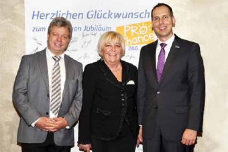 Kleine Nachwuchskünstler auf großer Bühne - 5 Jahre ZAG-Stiftung "Pro Chance" Bild: Kleine Nachwuchskünstler auf großer Bühne - 5 Jahre ZAG-Stiftung "Pro Chance"