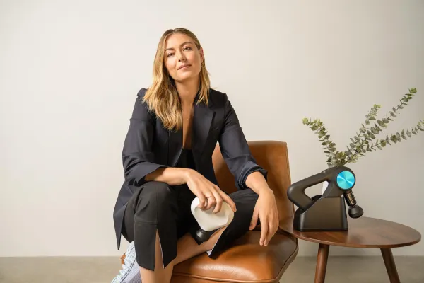 Bild: Therabody™ gibt offizielle Kooperation mit Tennis Champion Maria Sharapova bekannt