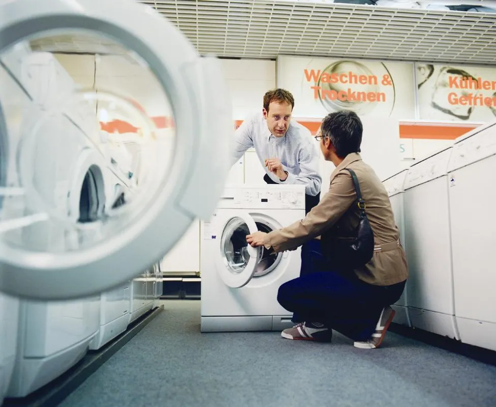 Die richtige Waschmaschine: Darauf sollte man beim Kauf achten. Bild: Deutsche Energie-Agentur GmbH (dena)/Immowelt.de