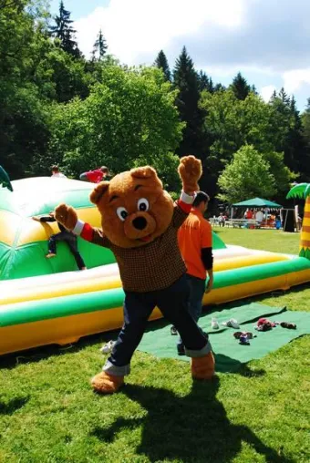 Bad Elster feiert Brunnenfest Bild: Bad Elster feiert Brunnenfest