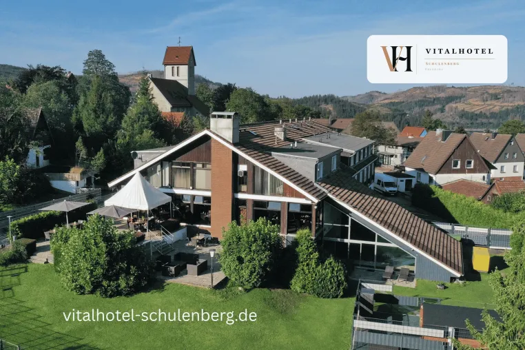 Bild: Das VITALHOTEL Schulenberg ist zurück — für Wanderer und Biker im Oberharz