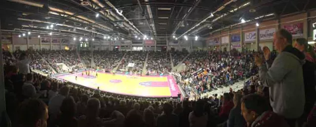 Bild: Telekom Dome in Bonn setzt auf LED-Scoreboards von LEDitgo