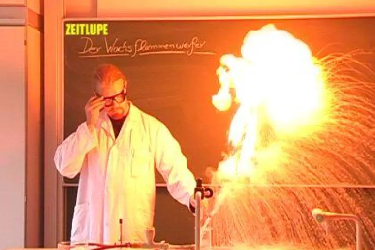 Bild: Chemie Videos und Experimente für Schule und Studium