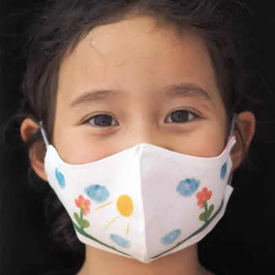 Bild: "Meine Maske trage ich nicht" - Kinder für Behelfs-Mundschutz begeistern