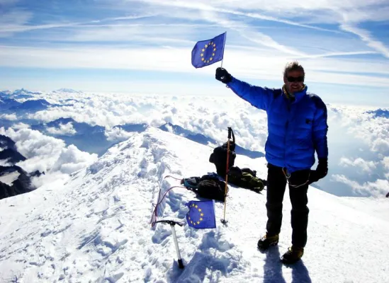 Bild: Eine Bergtour wie keine andere: Die 28 Gipfel aller EU-Staaten