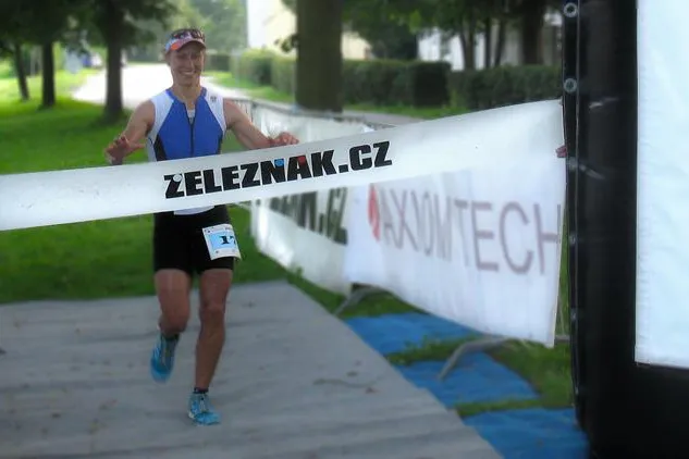 Deutsche Triathletin Mareile Hertel siegt in Tschechien Bild: Deutsche Triathletin Mareile Hertel siegt in Tschechien