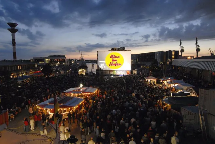 Bild: Kino im Hafen - maritimes Open Air Kino