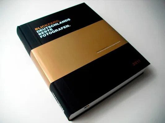Bild: Das Fotografie-Jahrbuch "BLICKFANG" ist mit der Ausgabe für 2011 erschienen