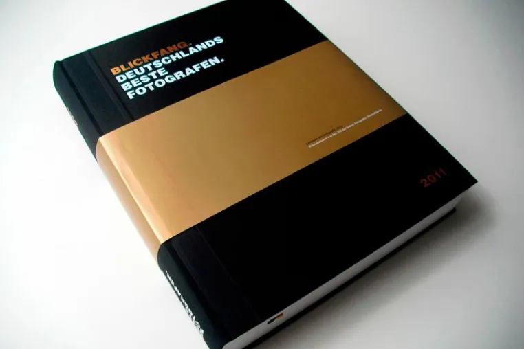 Bild: Das Fotografie-Jahrbuch "BLICKFANG" ist mit der Ausgabe für 2011 erschienen