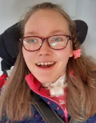 Pflegekraft für Intensivkind gesucht Bild: Pflegekraft für Intensivkind gesucht