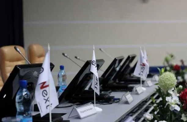 Die Mitarbeiterversammlung von Elinext Group wird 2011 zu einer Konferenz Bild: Die Mitarbeiterversammlung von Elinext Group wird 2011 zu einer Konferenz