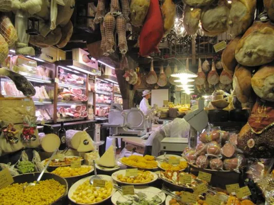 Tourgourmet bietet ausgewählte kulinarische Genuss- und Weinreisen durch Italien, Deutschland und Südafrika Bild: Tourgourmet bietet ausgewählte kulinarische Genuss- und Weinreisen durch Italien, Deutschland und Südafrika