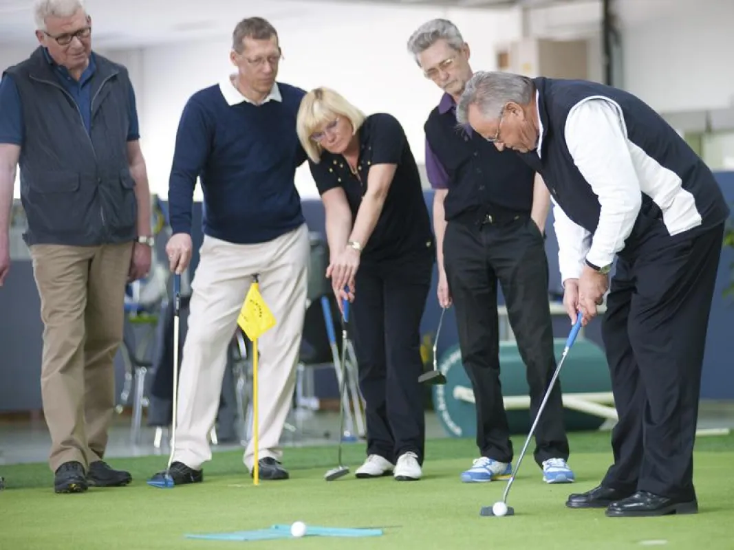 Putting-Experte Wiestaw Kramski gibt an seiner Putting Academy Seminare für mehr Erfolg auf dem Grün