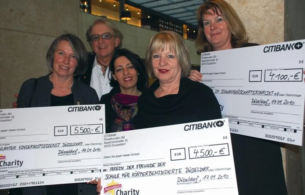 v.l.n.r.: Frau Kämper, Marcellino Hudalla & Frau Nooria, Frau Abbenhaus, Frau Lodewick