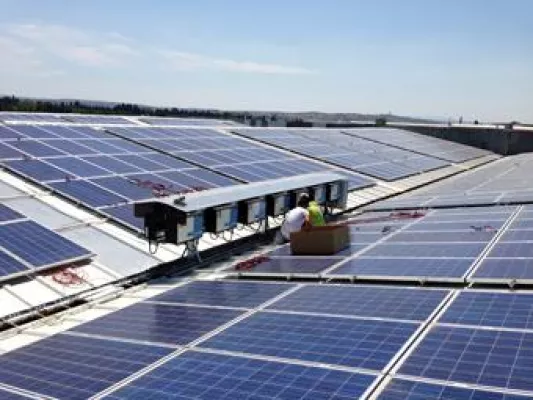 Bild: Q3 Energieelektronik und Solar Enerji Üretim realisieren 1 MW-Anlage und Pilotprojekt im türkischen Izmir