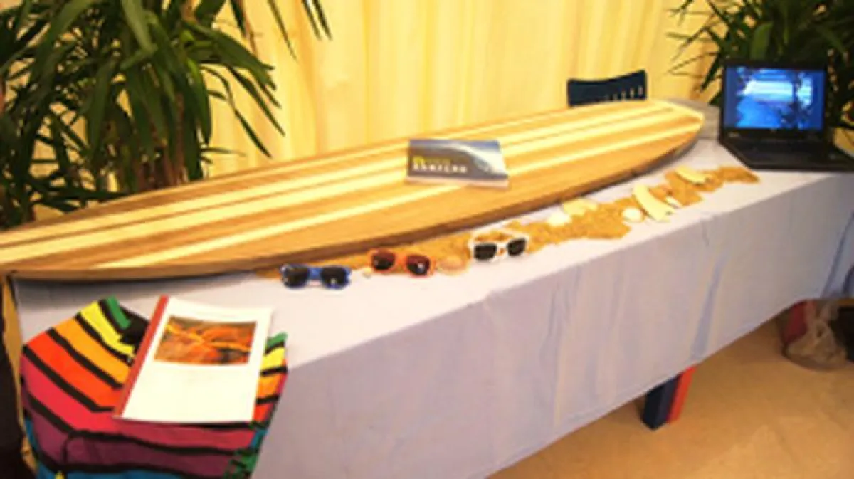 Jaromir J._Bau eines Surfboards