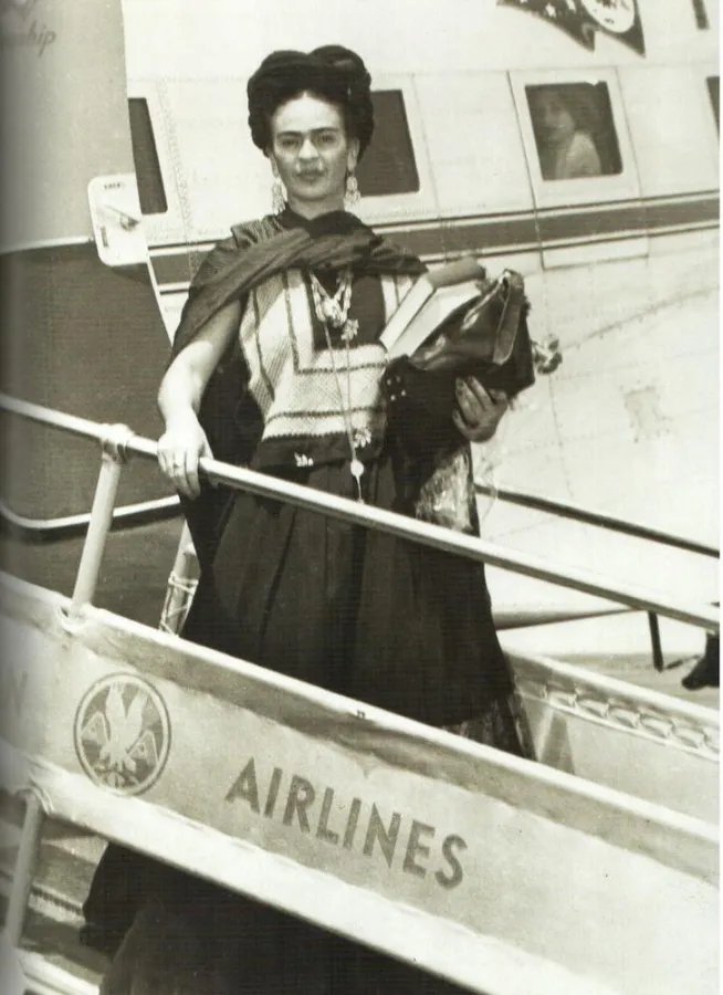 ca. 1938, (Frida Kahlo Ankunft im Flughafen New York, USA), Fotograf: unbekannt