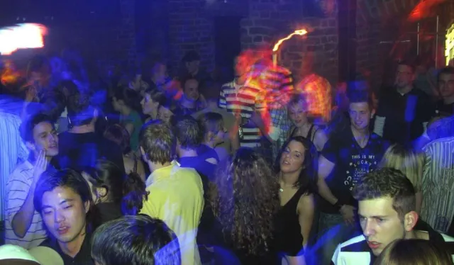 Bild: Das Semester endet - Rheinische lädt zur Party ein