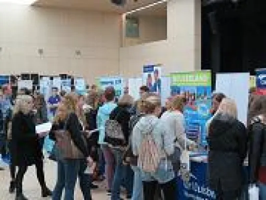 Bild: Wohin soll die Reise gehen? - Messe für Auslandsaufenthalte bald wieder in München