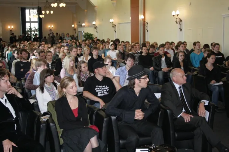Bild: StudiumPlus begrüßt 203 Erstsemester - Erstmals auch Studierende aus Nordhessen dabei