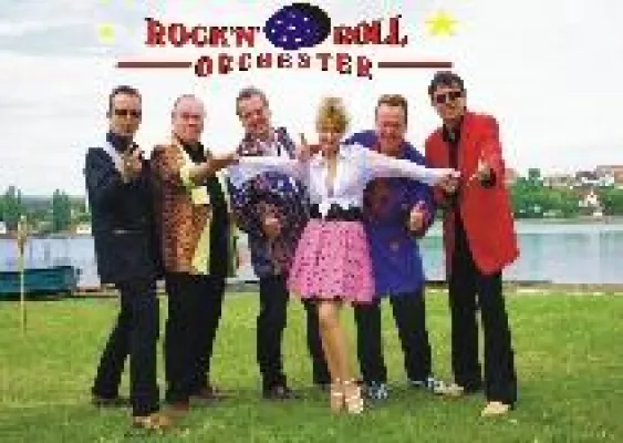 Bild: Rixdorfer Blumenkorso - Große Straßenfete mit dem Rock’n Roll- Orchester