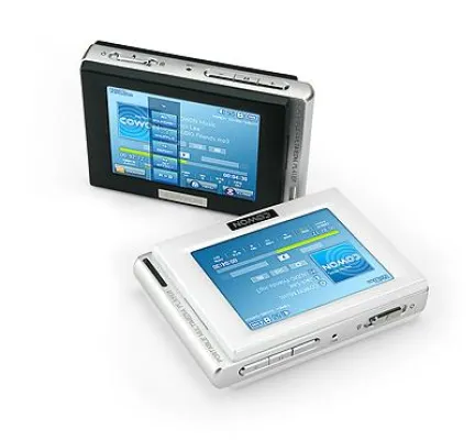 COWON D2 und COWON iAudio 7 mit bis zu 16 GB Flash-Speicher verfügbar Bild: COWON D2 und COWON iAudio 7 mit bis zu 16 GB Flash-Speicher verfügbar